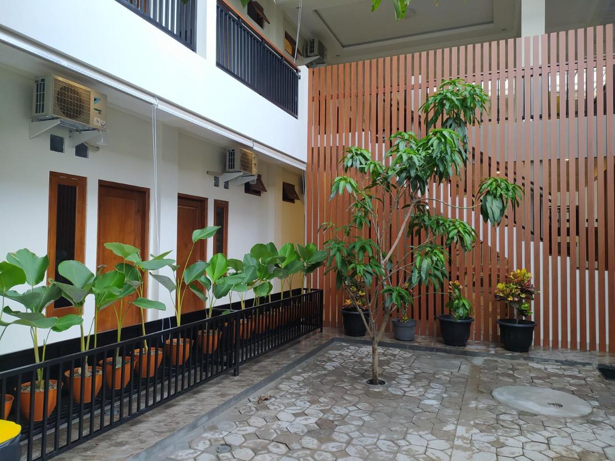 Omah Nayan Hotel Maguwo Exterior photo