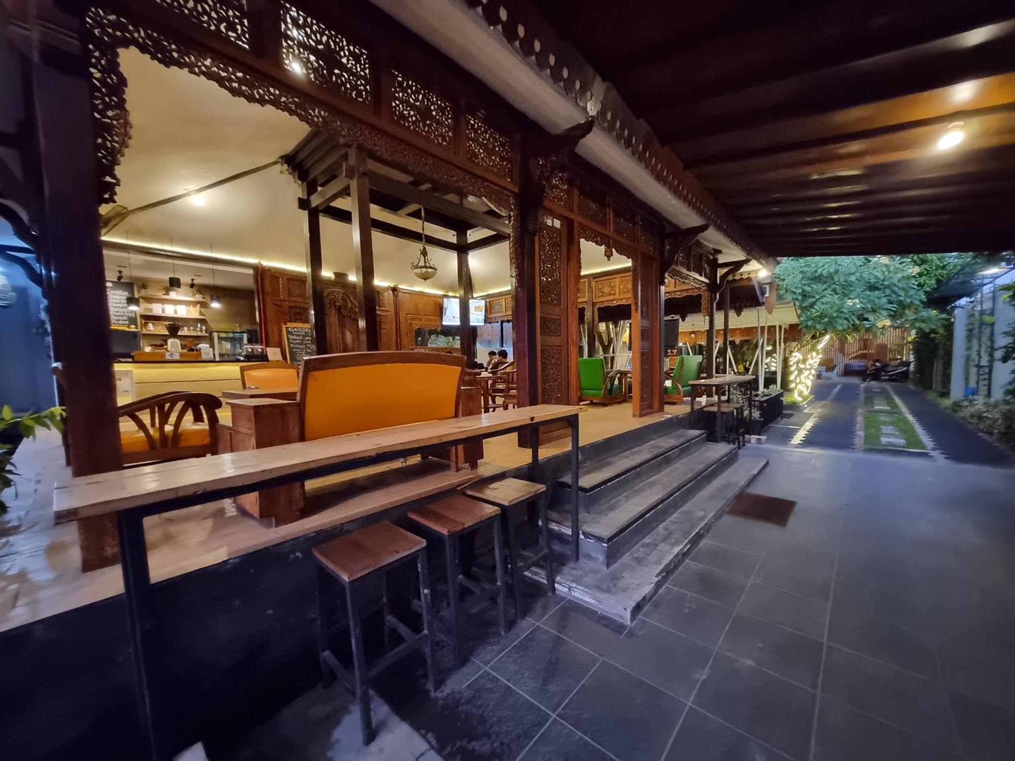 Omah Nayan Hotel Maguwo Exterior photo