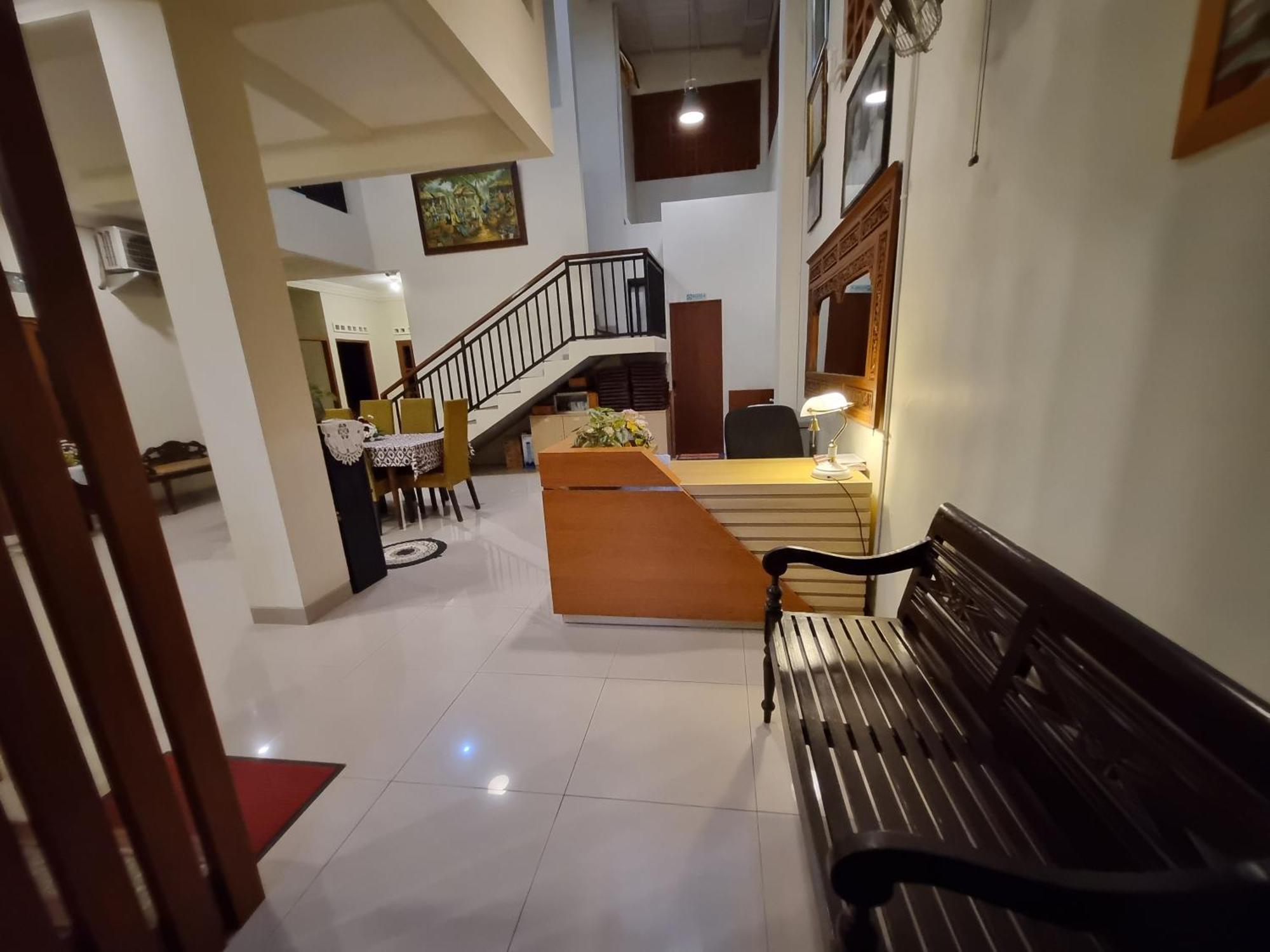 Omah Nayan Hotel Maguwo Exterior photo