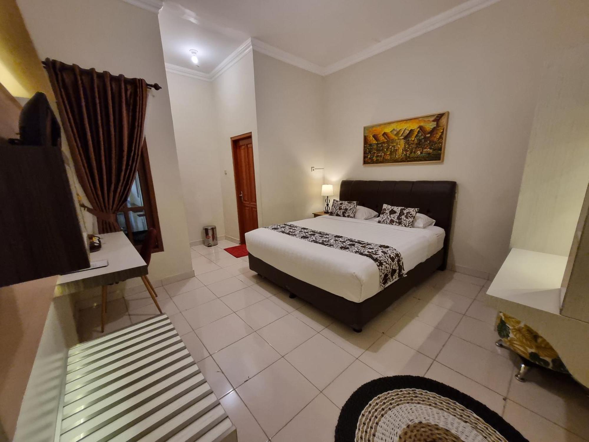 Omah Nayan Hotel Maguwo Exterior photo