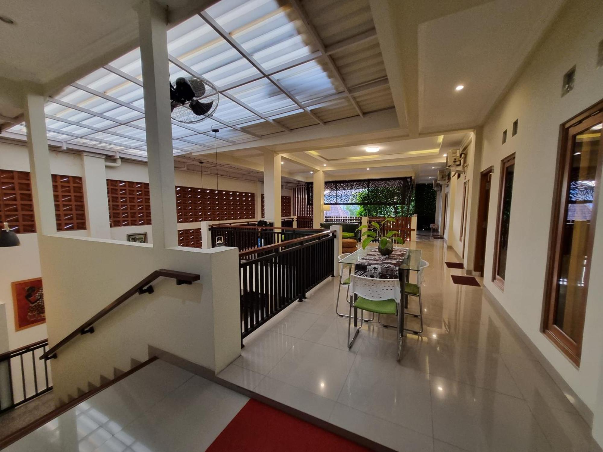 Omah Nayan Hotel Maguwo Exterior photo
